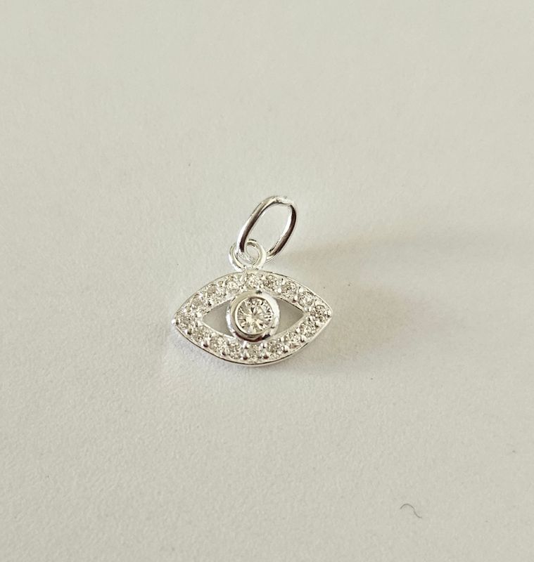 Pendants 03