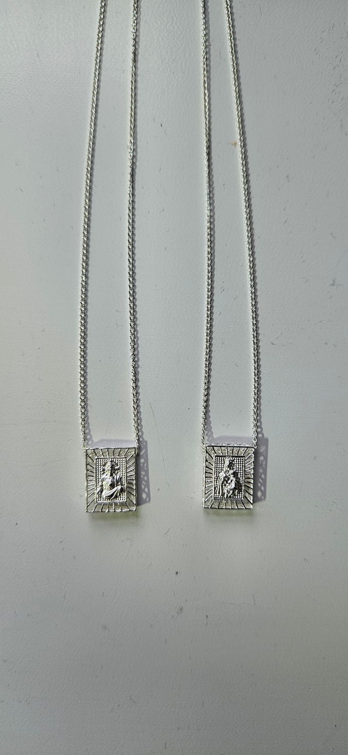Necklaces f72