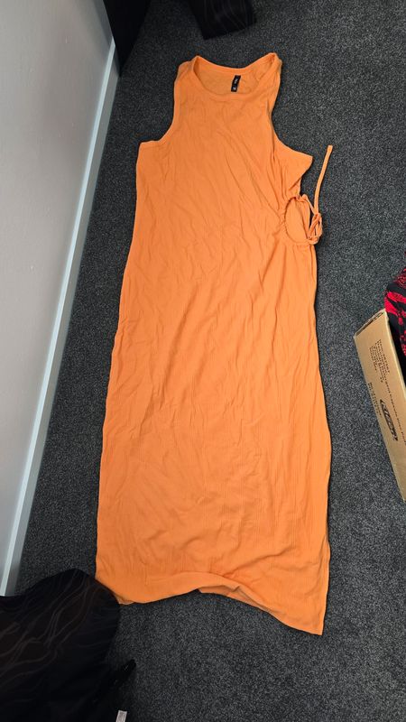 Size 16 orange dress