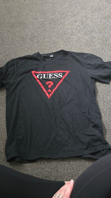 Guess tshirt xl 