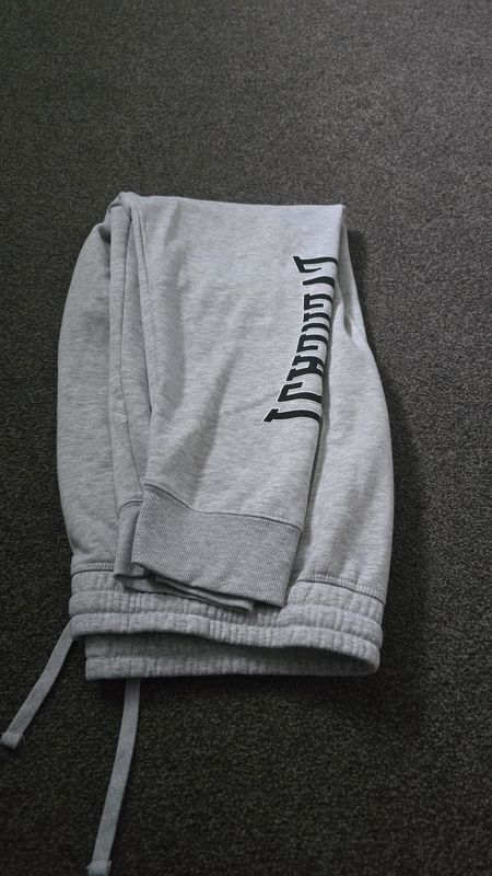 Brand new everlast tracks 3xl