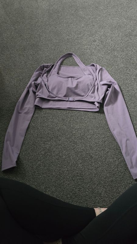 Brand new halara work out top size xl