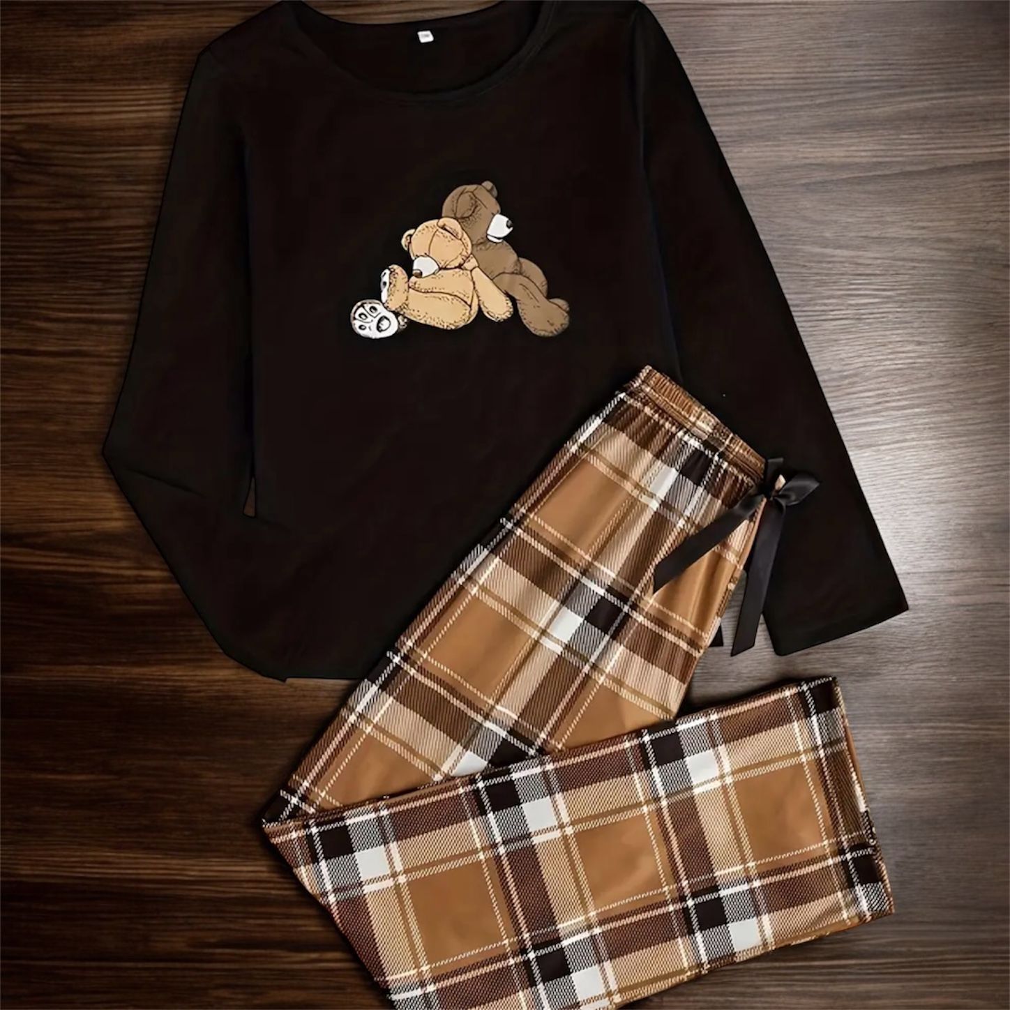 Women&#39;s Cute Bear &amp; Plaid Lounge Set - Long Sleeve Round Neck Top and Pants, Comfy Relaxed Fit for Autumn