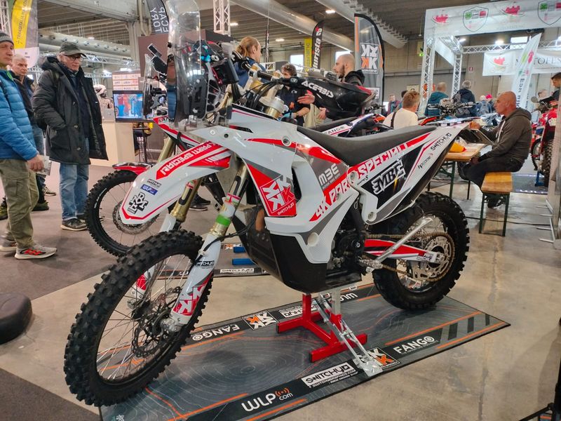 KIT GRAFICHE KOVE 450 RALLY - TEAM MBE 2025