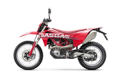 700 ES