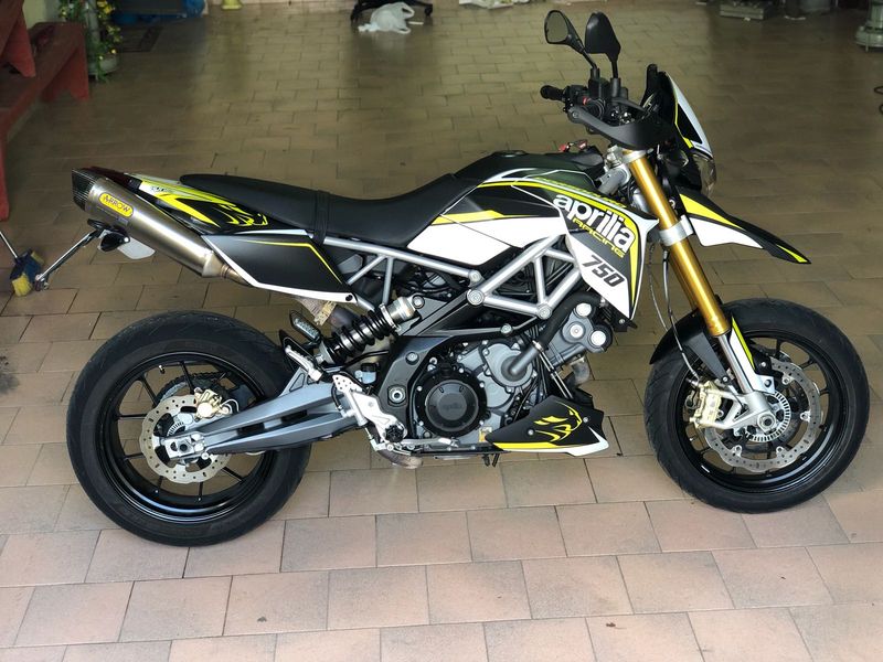 KIT GRAFICHE APRILIA DORSODURO 750 900 - BRANCO