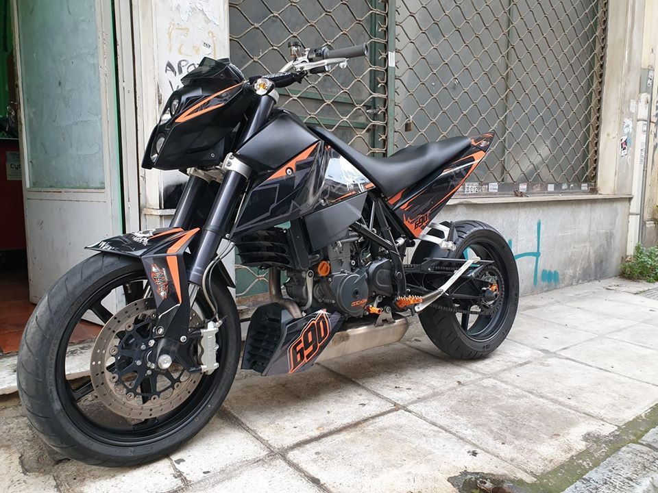 KIT GRAFICHE KTM DUKE III 690 2008 - 2011 - SKULLZ BLACK