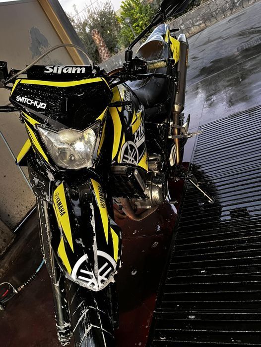 KIT GRAFICHE YAMAHA XT 660 X 2004 - 2006 - BANGER YELLOW