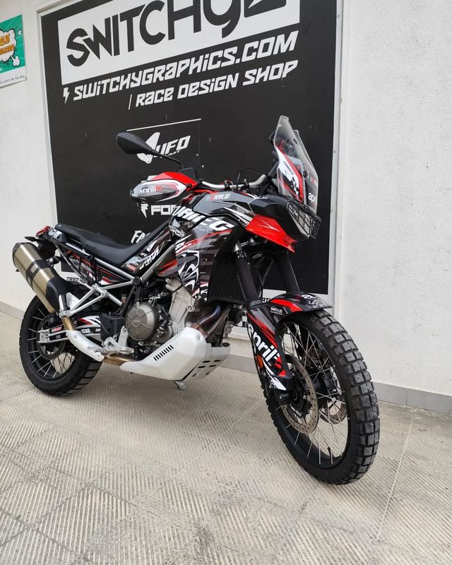 KIT GRAFICHE APRILIA TUAREG 660 2022 2024 - V5
