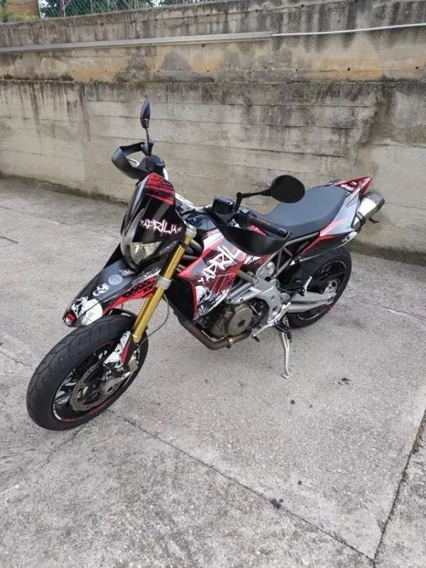 KIT GRAFICHE APRILIA DORSODURO 750 900 - SKULLZ01