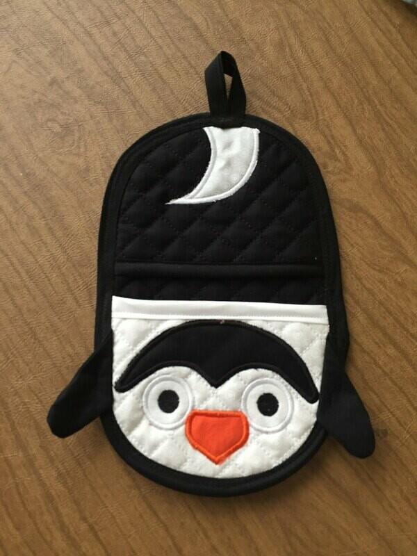 Penguin oven mitt machine embroidery in the hoop design