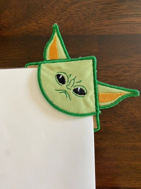 Baby Yoda corner bookmark ith machine embroidery design file