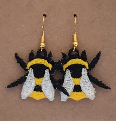 Bumble Bee freestanding lace machine embroidery design - 5 different size designs for earrings, pendants, charms or pins fsl
