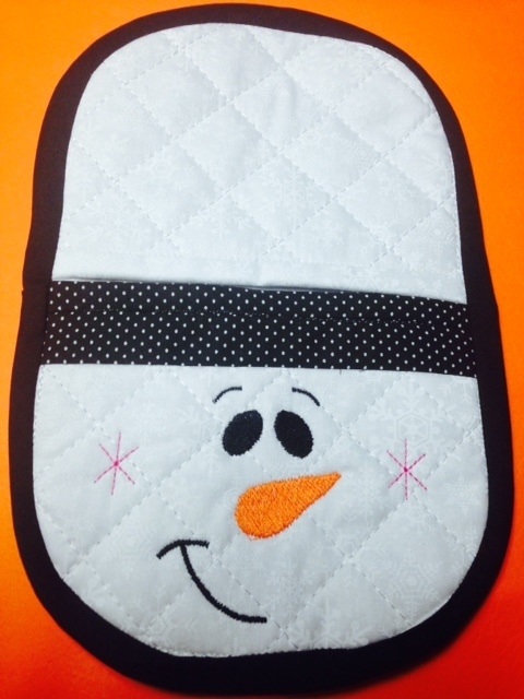 Snowman oven mitt sewing machine pattern and tutorial