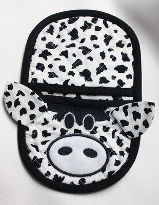 cow oven mitt embroidery in the hoop
