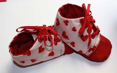 high top baby shoe,  embroidery in the hoop digital file