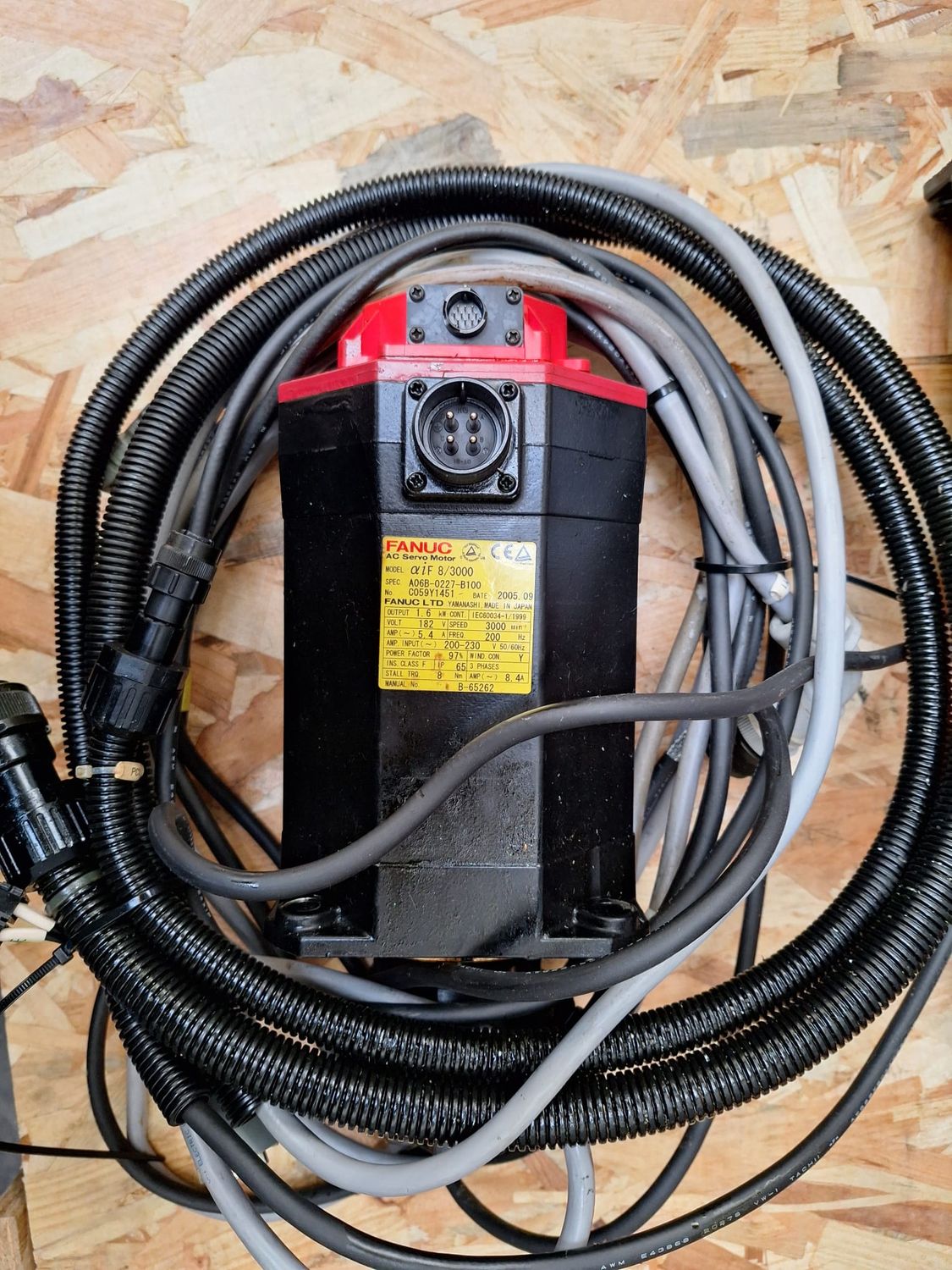 FANUC AC SERVO MOTOR IF 8-3000 A06B-0227-B100 PULSECODER A1000 A860-2000-T301