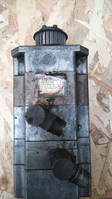 SIEMENS BRUSHLESS SERVOMOTOR 1FK6060-6AF71-1AH0