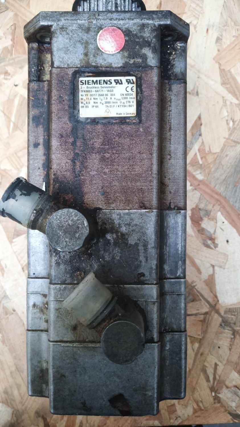 SIEMENS BRUSHLESS SERVOMOTOR 1FK6063-6AF71-1AG0