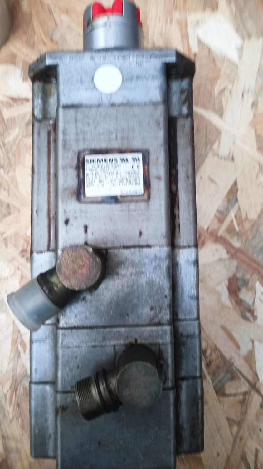 SIEMENS BRUSHLESS SERVOMOTOR 1FK6063-6AF71-1AH0