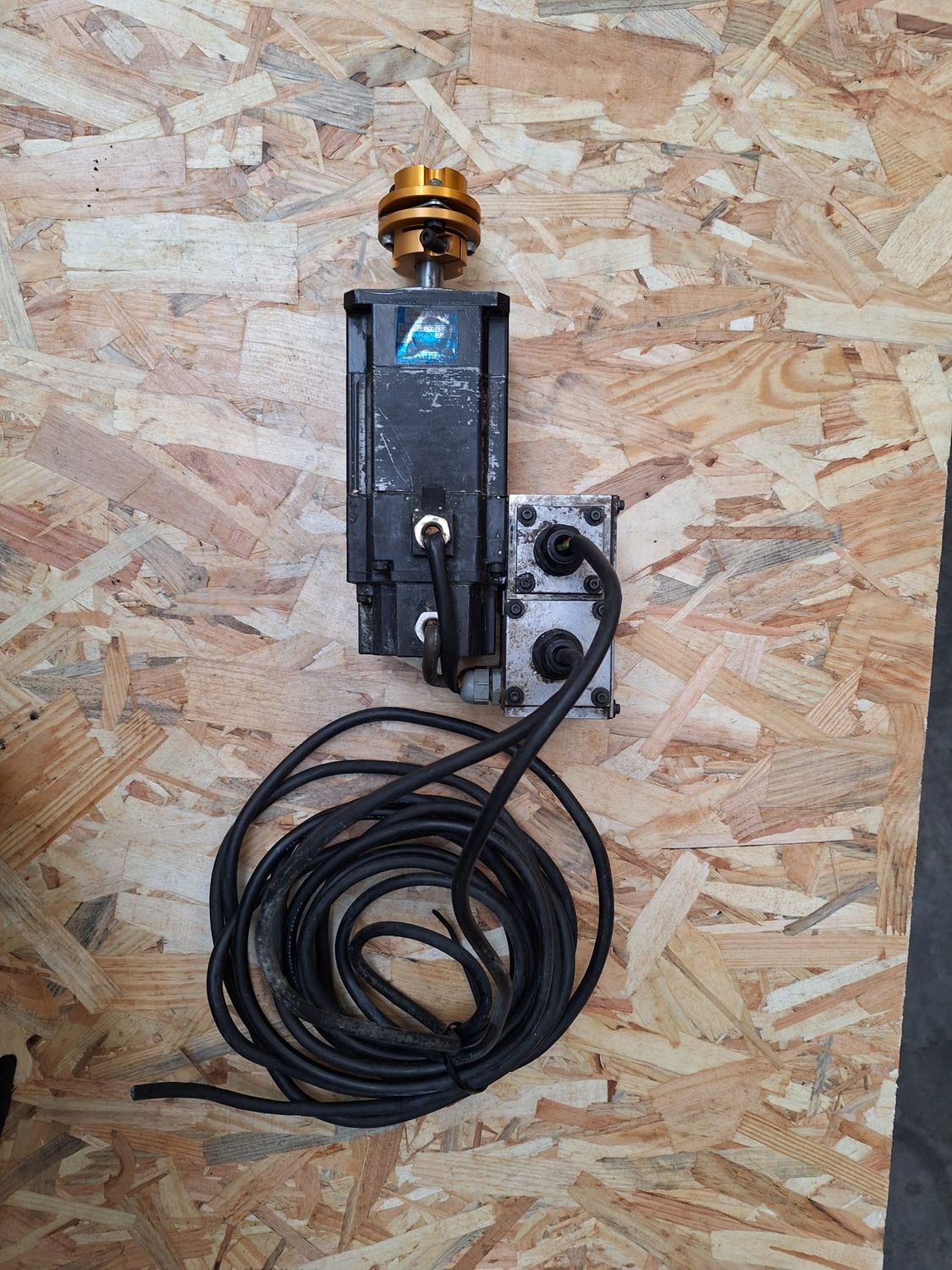 SANYO DENKI BL SUPER AC SERVOMOTOR 65ZBM030HXSS9EU 720 W