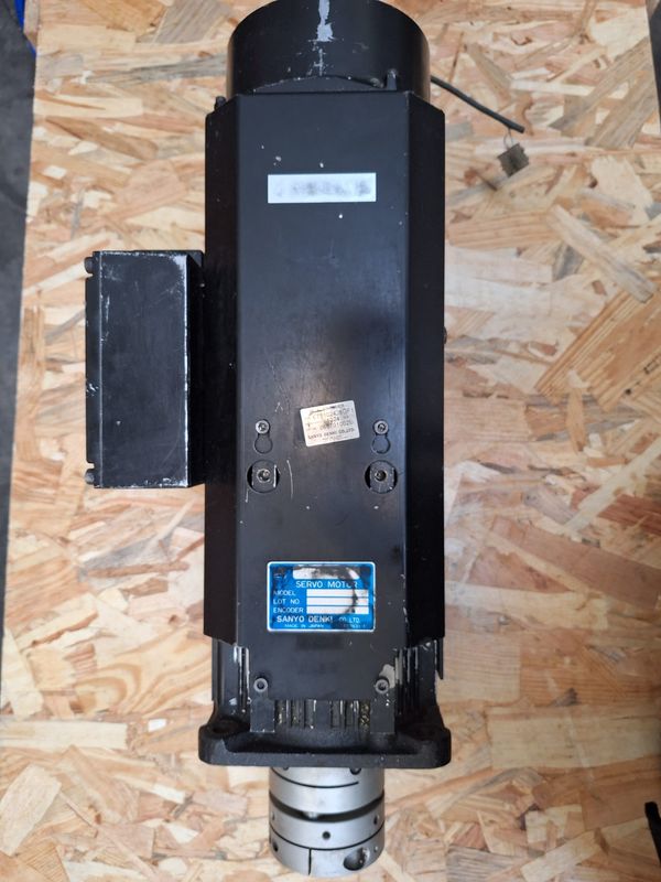 SANYO DENKI SERVO MOTOR E751024J8GF1