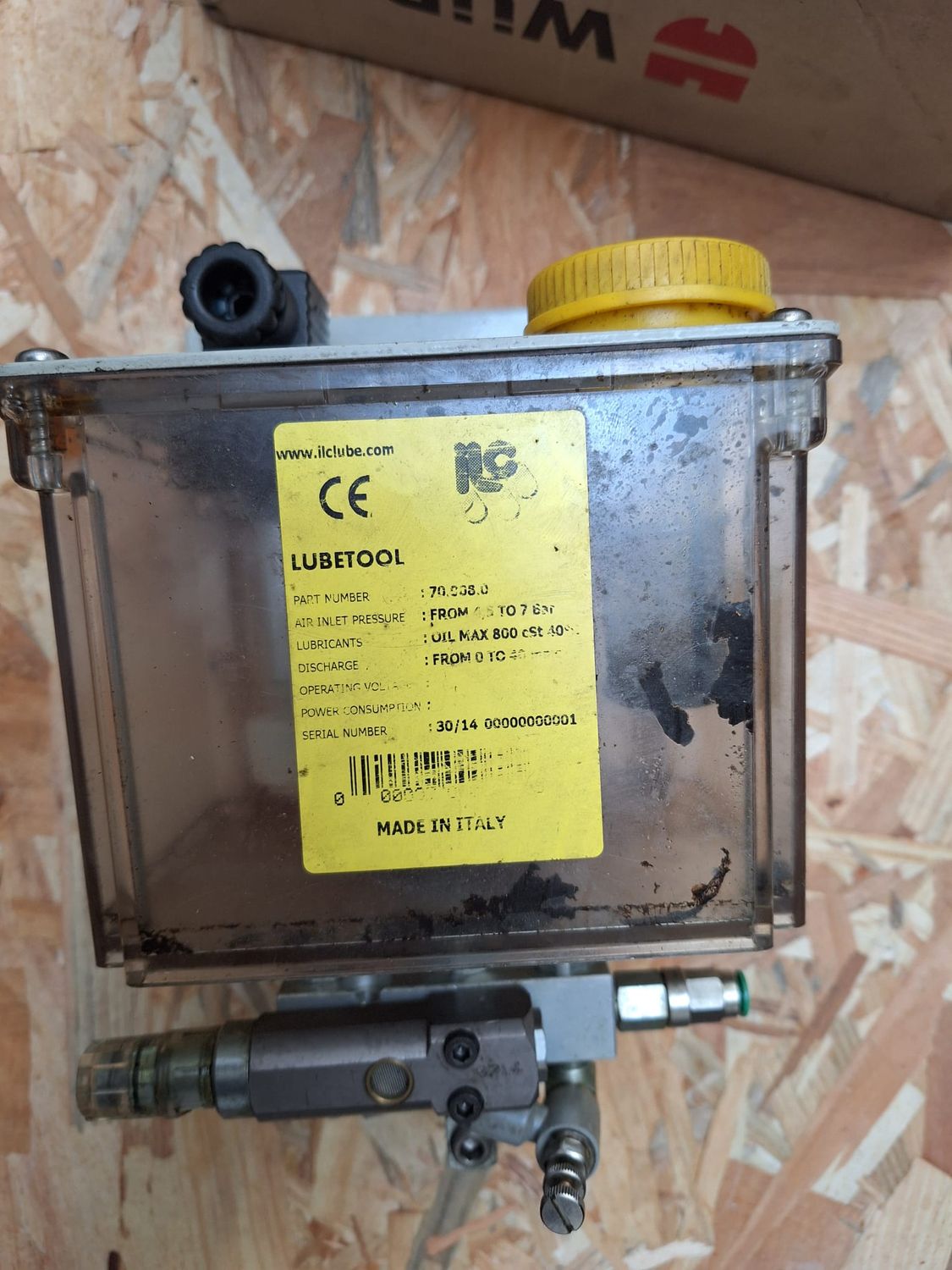 LUBETOOL 70 008 0 OIL MAX 800 CST 40 30-14 00000000001 R2365
