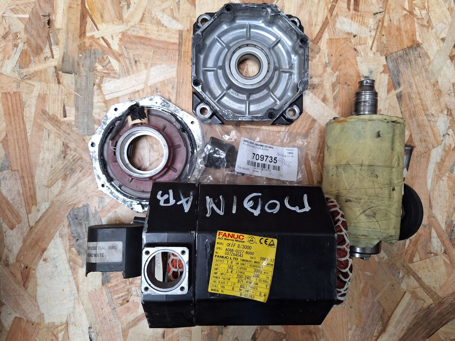 ​FANUC AC SERVO MOTOR A IF 8 3000 A06B-0227-B000 C07ZX4543 2007 + PLUG CONNECTOR ALPHA 709735