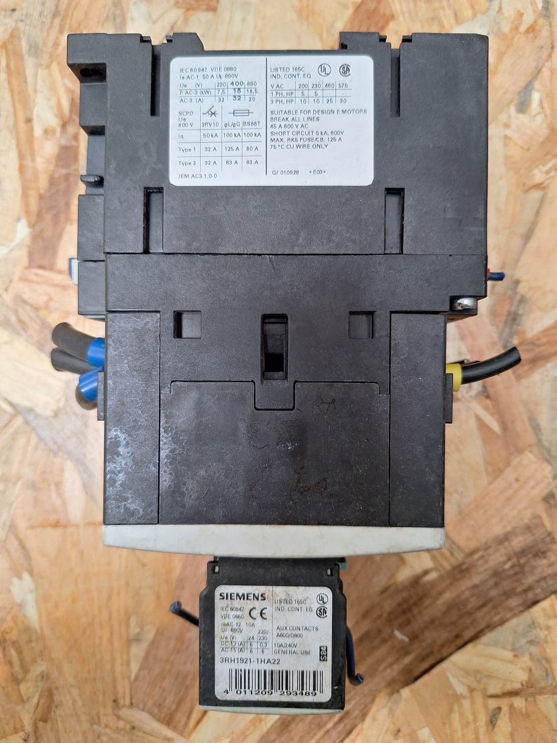 SIEMENS IEC 60947 VDE 0660 3RH1921-1HA22 3RT1034-1BB44
