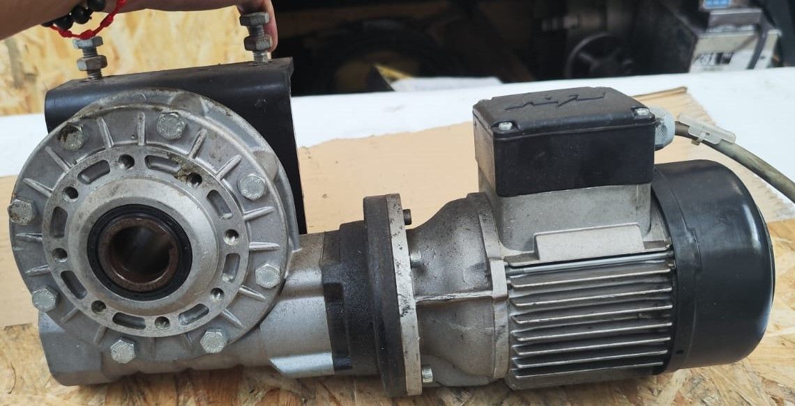MOTOR ATB AF63 4C-7 272289 - X 046 FLENDER-199056 B6-01W12 B6-01M11