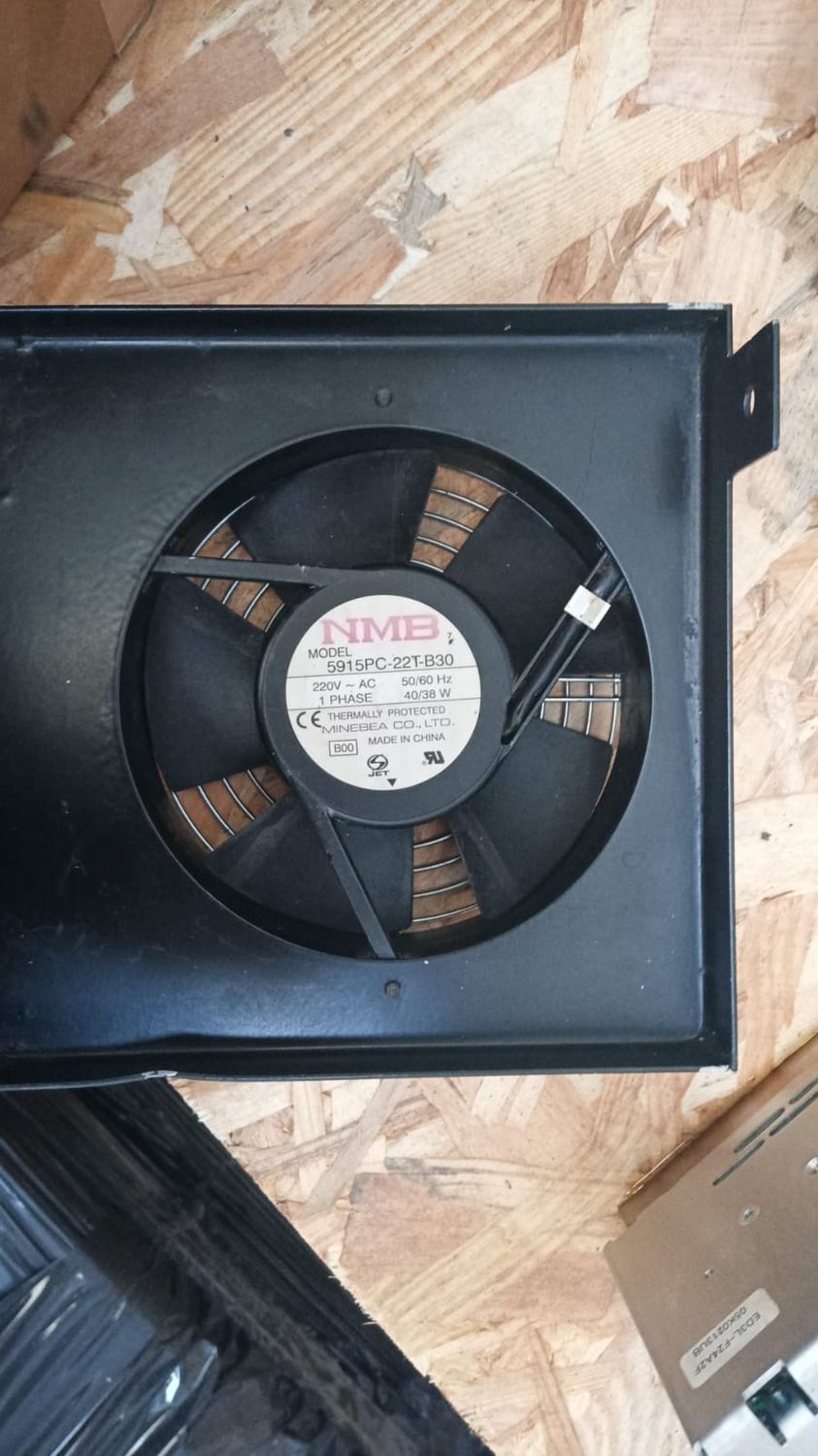 NMB MODEL 5915PC-22T-B30 220V AC 50-60HZ 1PHASE 40-38W MINEBEA CO THERMALLY PROTECTED