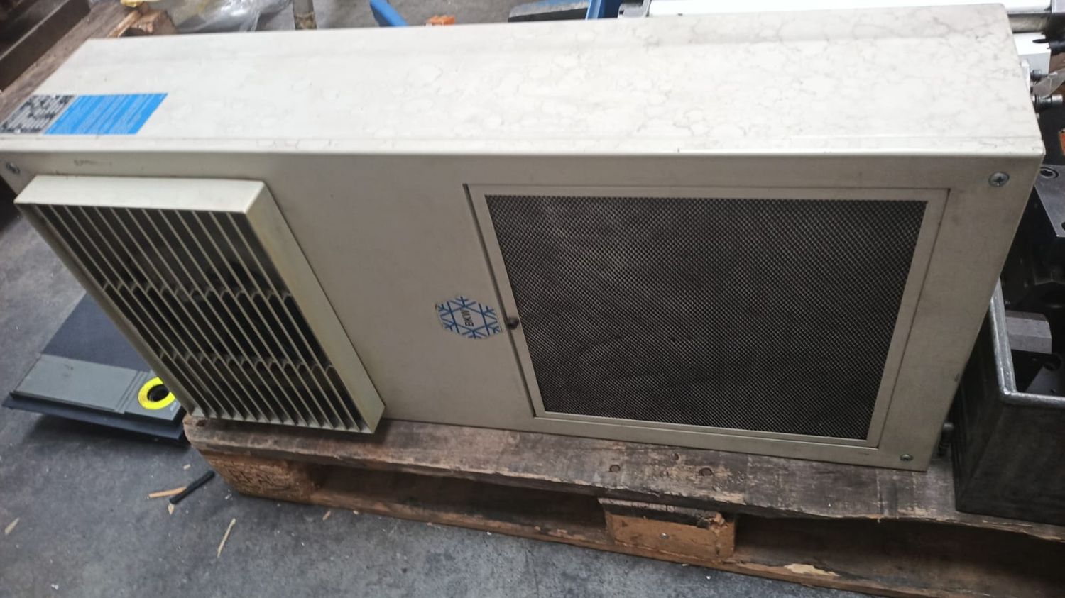 CLIMATIZADOR DE SALES BKW GMBH 72649 WOLFSCHLUGEN SK180E1V-30100 961003933