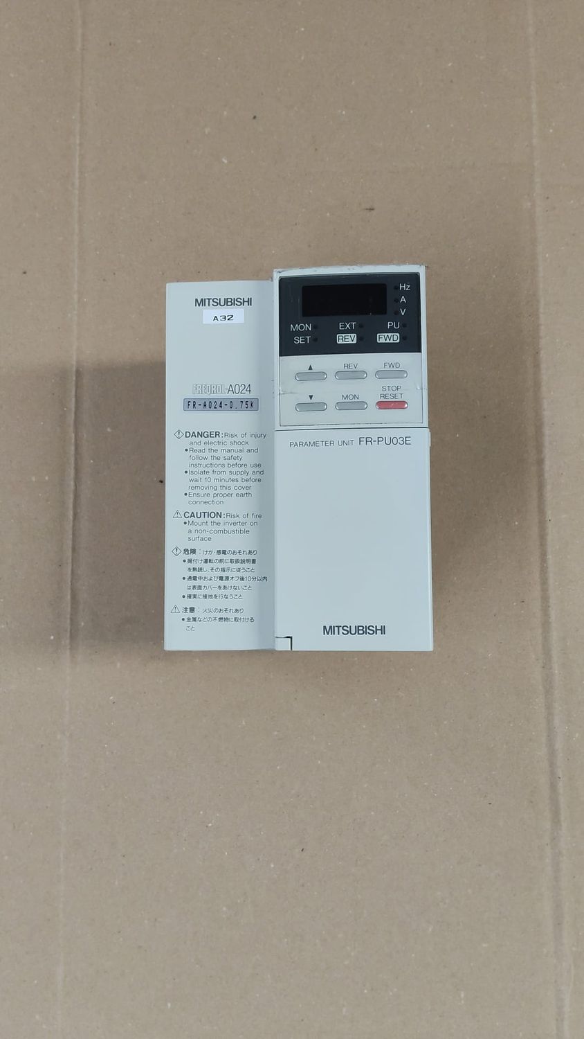 Variador de frecuencia Mitsubishi FREQROL-A024 FR-A024-0.75K Variador de frecuencia Mitsubishi FREQROL-A024 FR-A024-0.75K