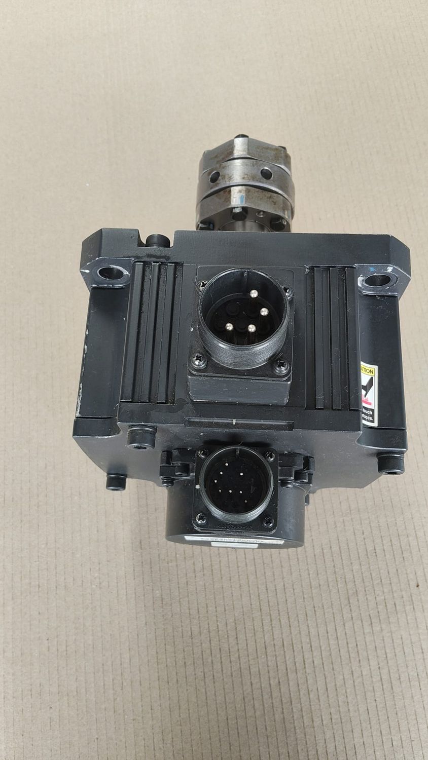 Servomotor MITSUBISHI AC Servo Motor HC202S