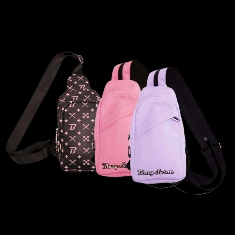 Blazy Susan Shoulder Bag
