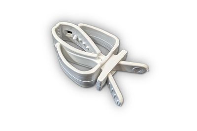 Holders Universal Holders Universal