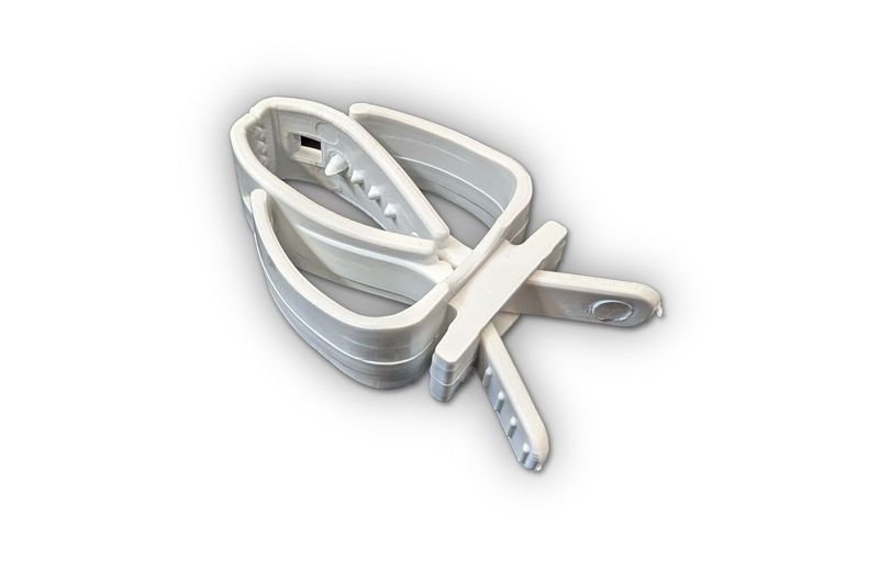 Holders Universal