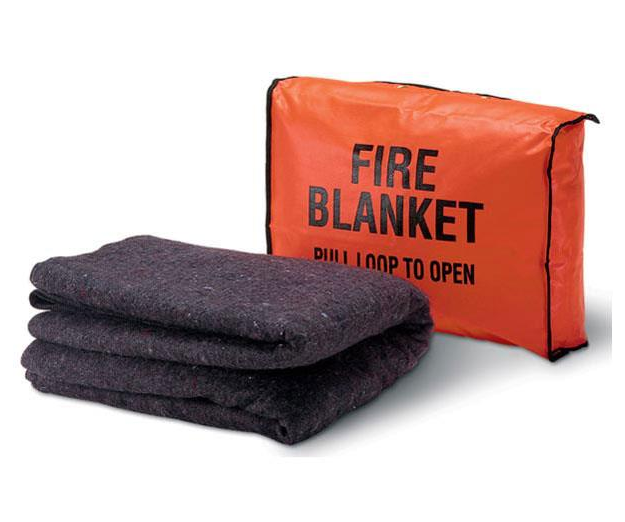 WOOL BLANKET AND BAG