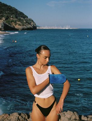 Tanning glove