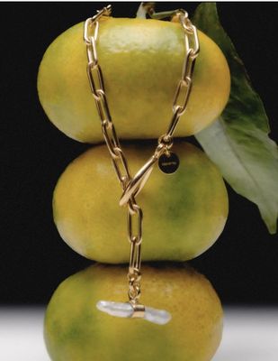 Mia necklace