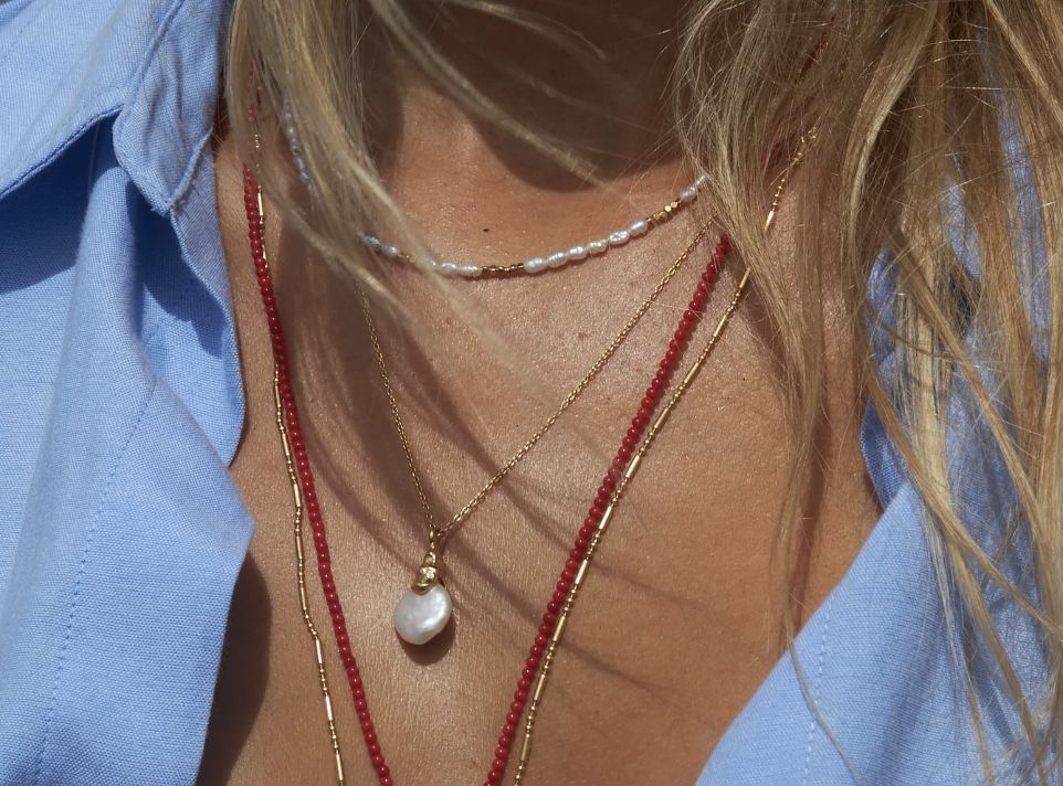 Magnolia necklace