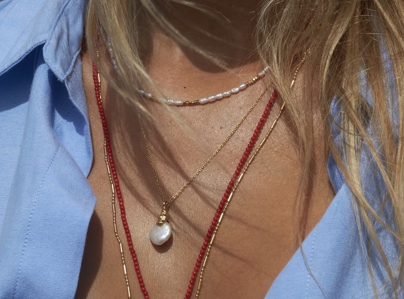 Magnolia necklace