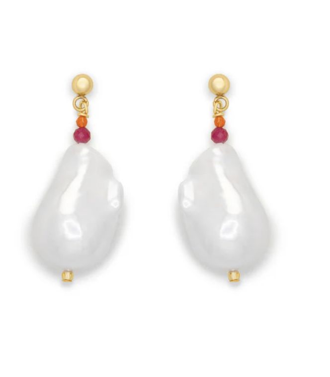 Pearl drop earrings