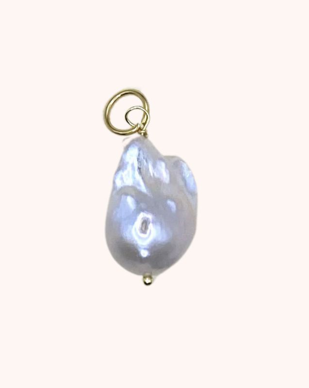 Big baroque pearl pendant