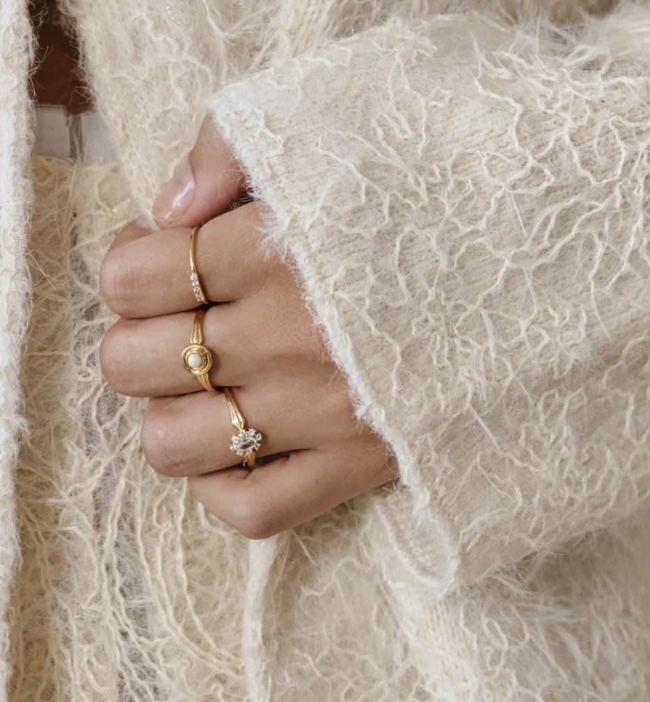 Ring with colored stone 124146Y- 24Kae