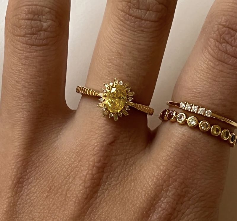Ring with colored stones and structured band 124148Y- 24kae