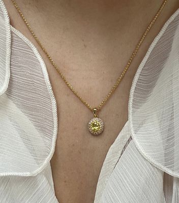 Necklace with vintage look ornament 32486Y-24kae