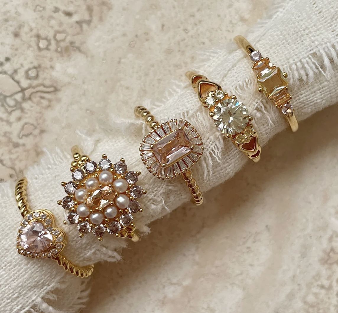 Heart shaped ring with colored 12469Y