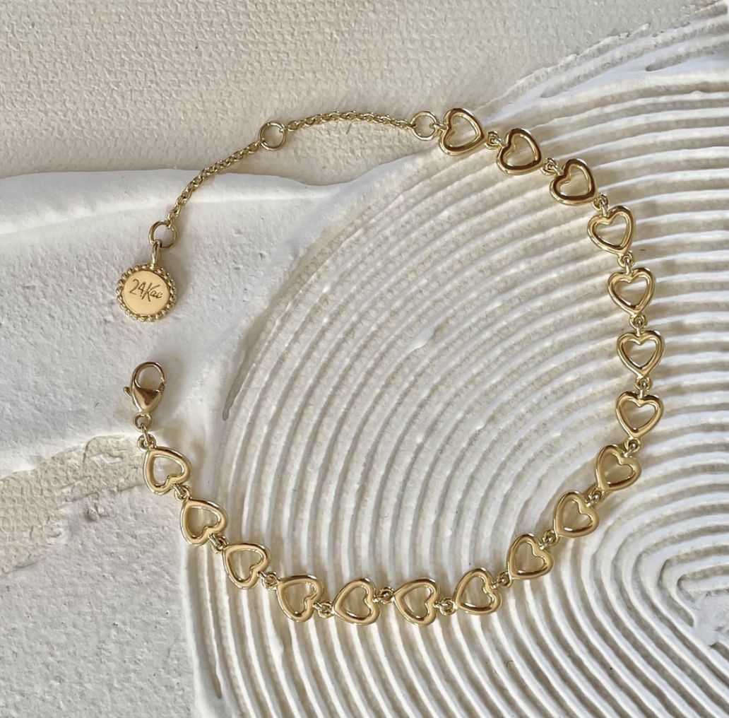 Bracelet with heart shaped 22430Y - 24kae