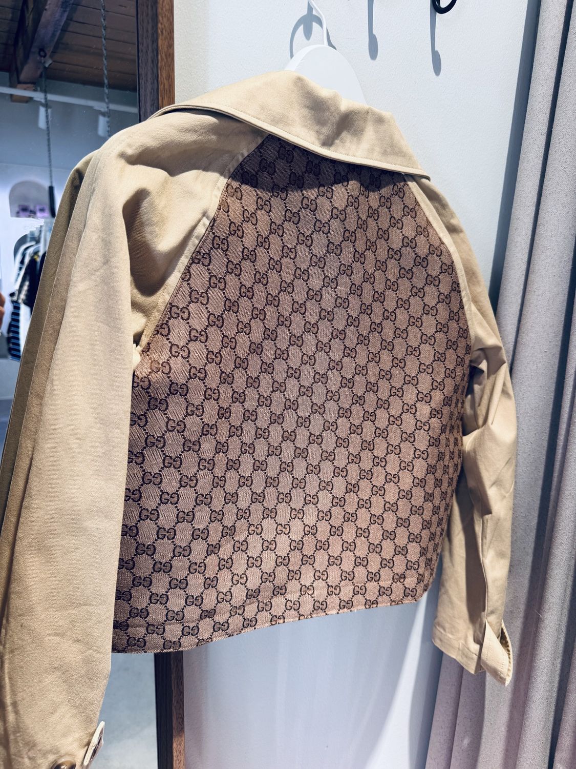 Attire trench coat